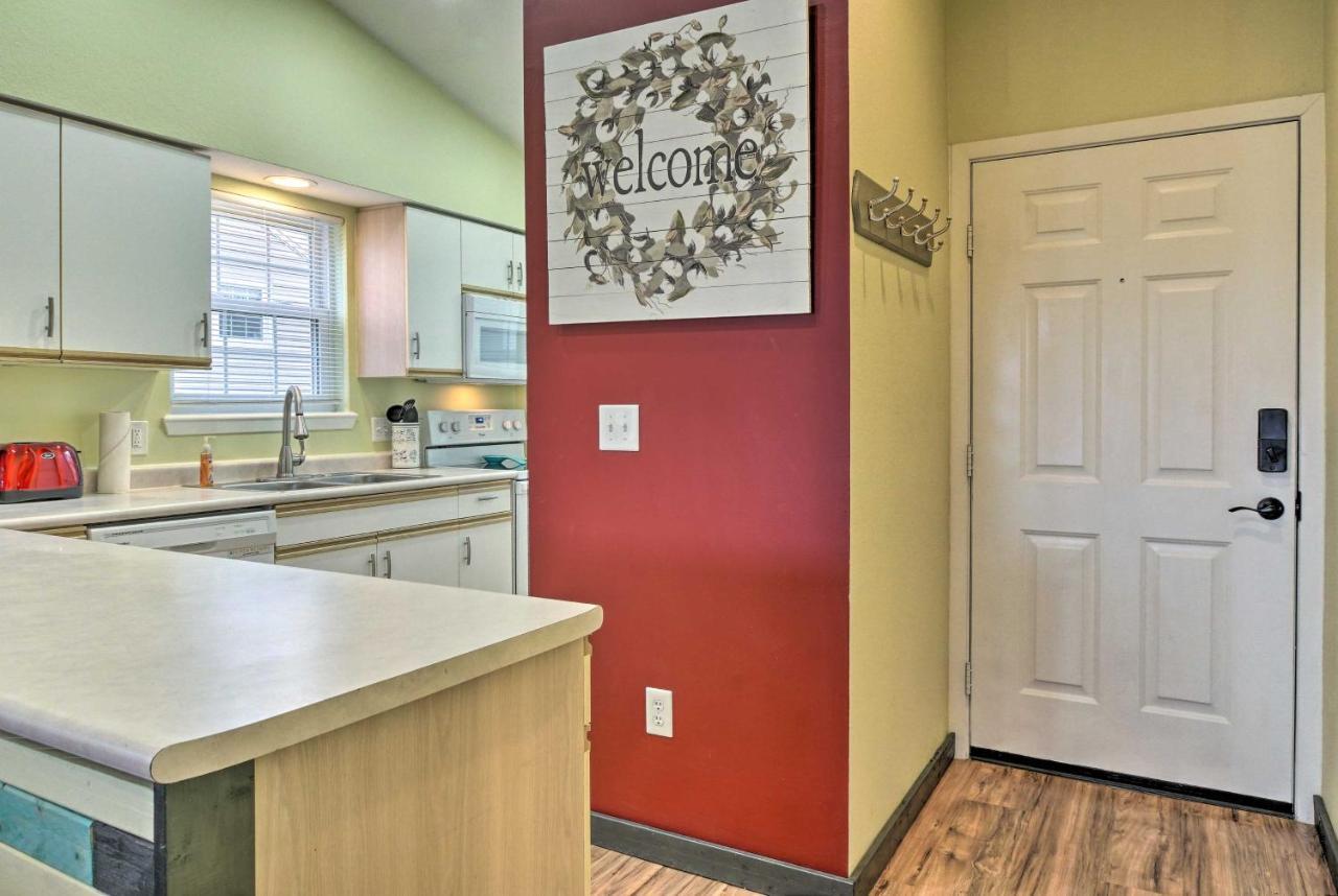 Vibrant Holiday Hills Resort Condo With Balcony Branson Eksteriør bilde