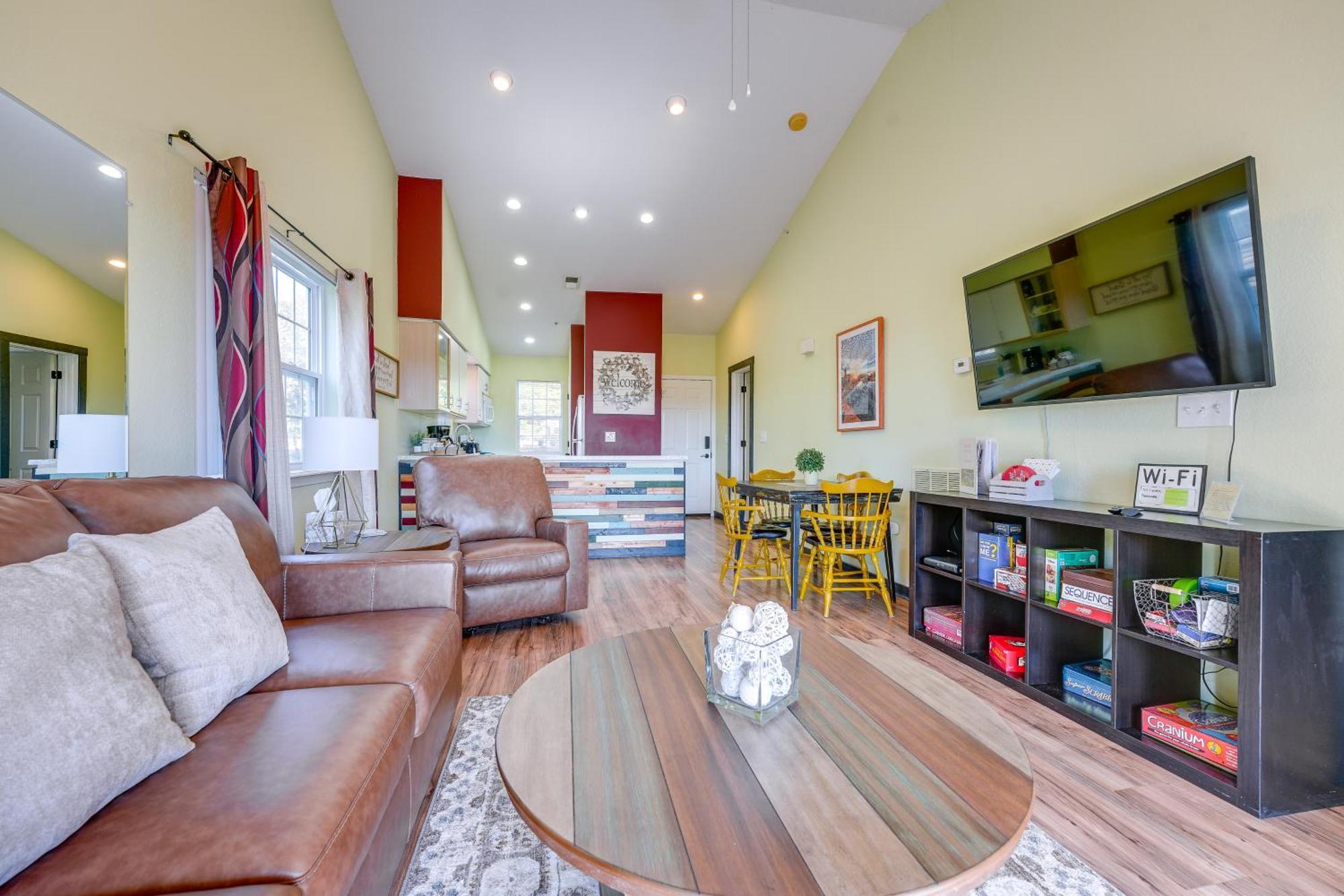 Vibrant Holiday Hills Resort Condo With Balcony Branson Eksteriør bilde
