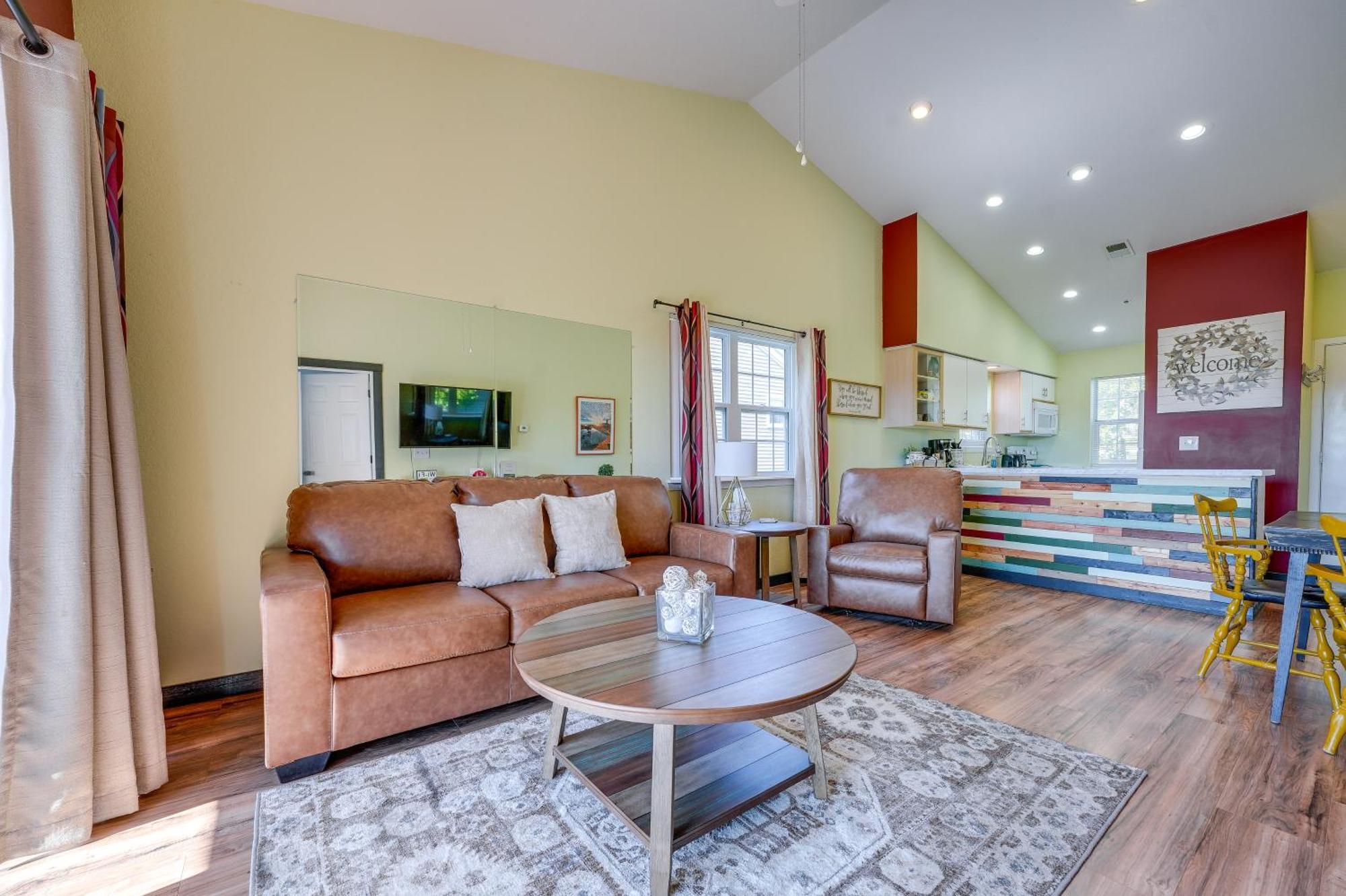 Vibrant Holiday Hills Resort Condo With Balcony Branson Eksteriør bilde